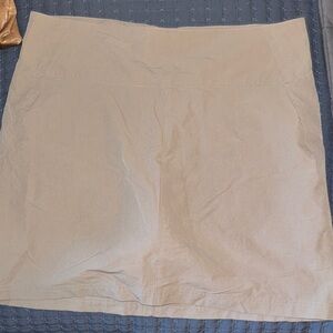 4/$9 Royal Robbins Skort. Bundle w 4/9 items & you will be sent $9 offer.